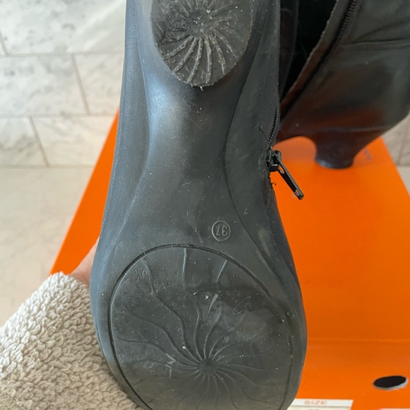 Miz Mooz “Charmer” ankle booties, size 37 - Picture 3 of 6